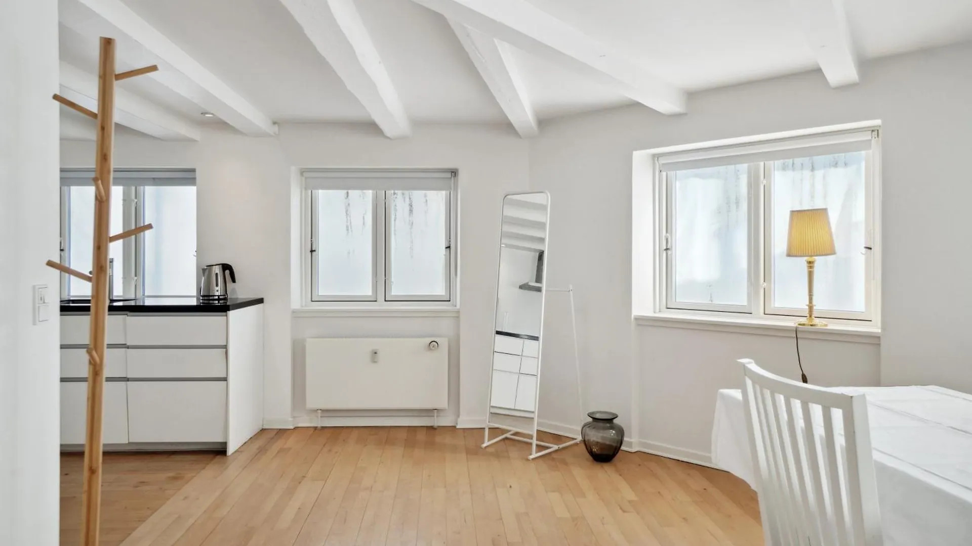 Come Stay In Laksegade: 1Br 300M From Kgs Nytorv Copenhagen Apartment